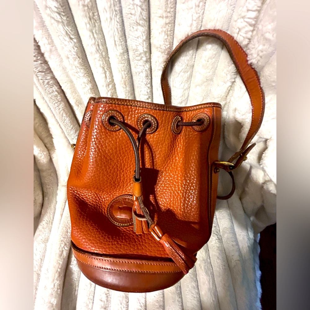 Vintage Dooney & Bourke Brown Leather Bucket with Pebbled Texture